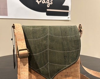 Cork Lanae Leaf Bag in Natural