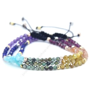 7 Chakra Armband, Zartes Chakra Edelstein Perlen Armband, Minimalistischer Chakra Schmuck, Türkis Armband, Regenbogen Edelstein Armband