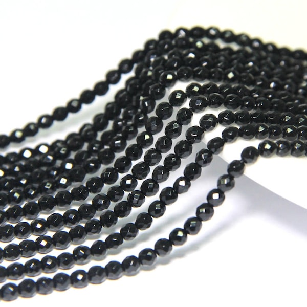 Minuscules perles d’onyx noir Micro facettées 2mm 3mm 4mm, petites perles facettées d’agate noire, perles de pierres précieuses noires naturelles, petites perles d’espacement noires