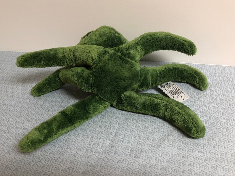 Vintage Russ Berrie and Co Octavius the big eyed green octopus plush with big sleepy eyes