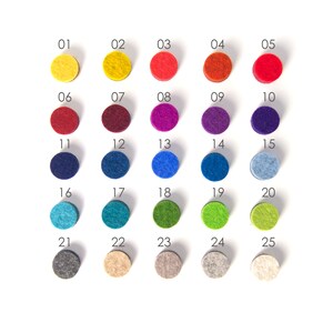 May include: A color chart with 25 felt samples, numbered 01 to 25. The colors range from yellow to gray.