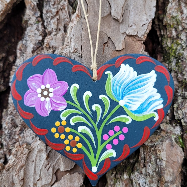 Bavarian Folk Art, German Folk Art, Heart Shaped Ornament, Bauernmalerei, Hand Painted Ornament