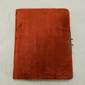Antique Victorian Photo Album with no photos, empty, holds cabinet cards and CDVs (D9)