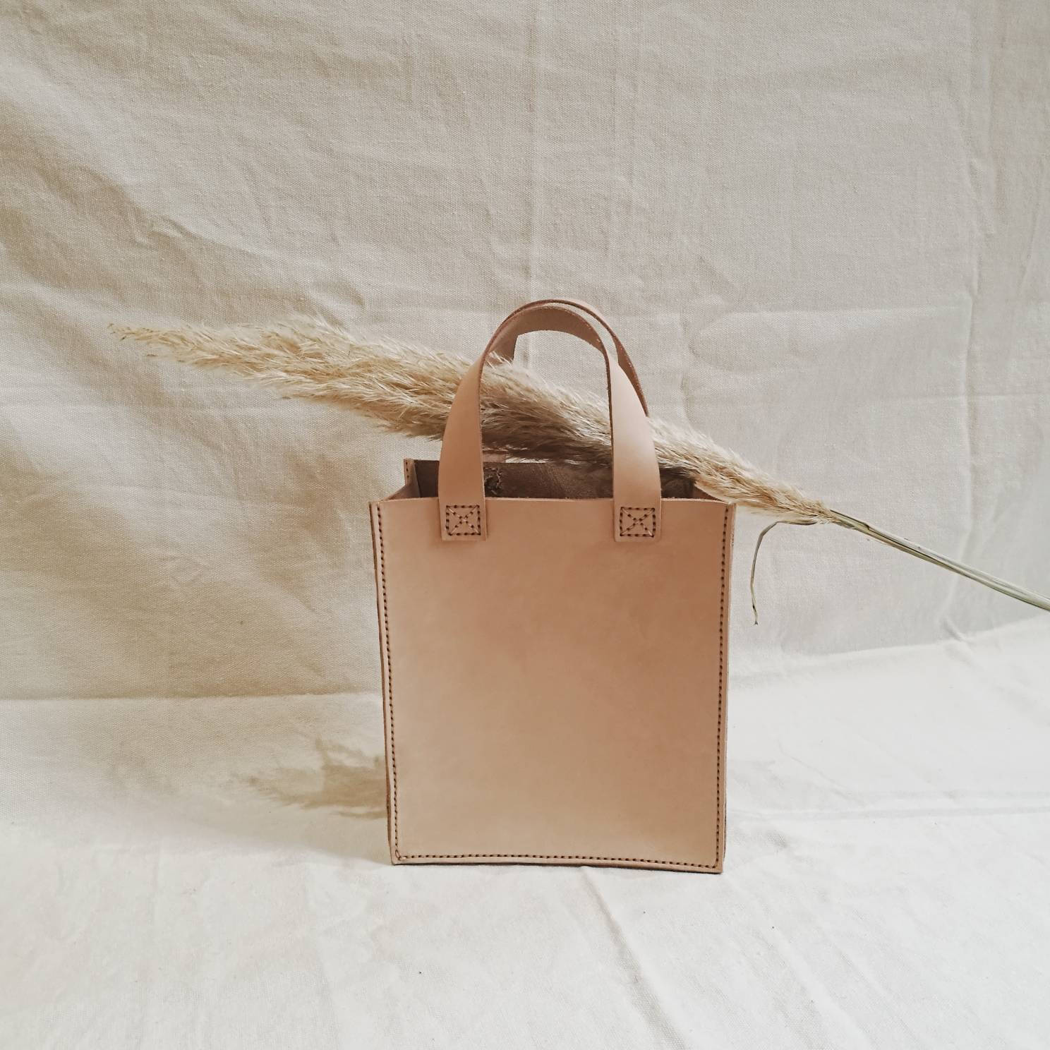 small tan tote bag