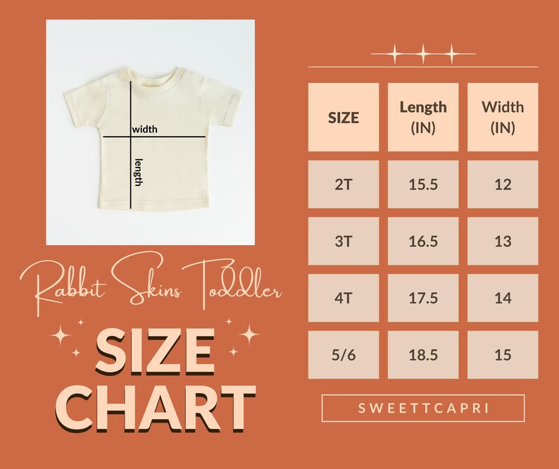 Pu&ograve; includere: T-shirt color crema per bambini piccoli con misure di lunghezza e larghezza. Una tabella delle taglie mostra le taglie 2T-5/6, con le corrispondenti lunghezze e larghezze in pollici. Il testo "Rabbit Skins Toddler" e "SIZE CHART" sono visibili.