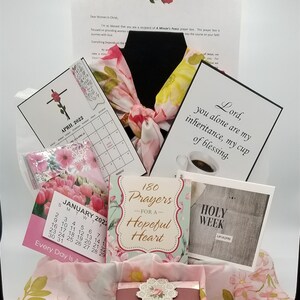 Women&#39;s Prayer Box (March/April 2022) Holy Week / Resurrection / Happy Easter