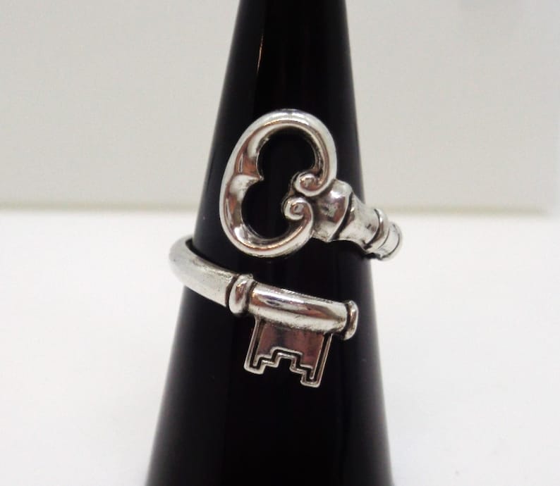 Avon Skeleton Key Ring Wrap ~ 1970 Vintage ~ 925 Solid Sterling Silver ...