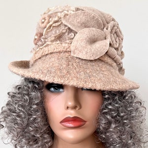 Beige Felted Hat with Flowers, Downton Abbey Hat, 1920&#39;s Cloche Hat, Gatsby Women&#39;s Hat