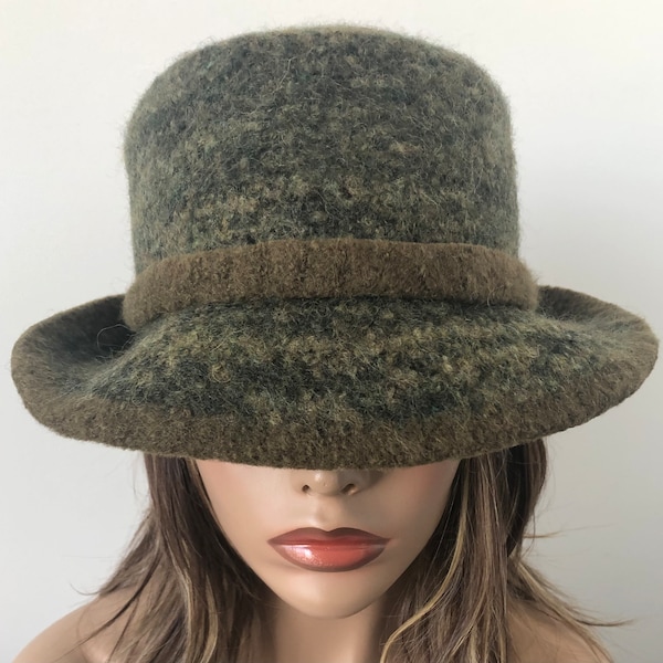 Chapeau cloche en laine tweed, chapeau en laine feutrée, chapeau feutré pour femmes, chapeau feutré d’hiver, votre couleur et votre taille