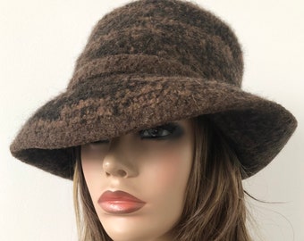 Cloche en laine tweed brun foncé, chapeau seau en laine, chapeau en laine feutrée, chapeau d’hiver chaud pour femmes