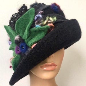Black Felted Wool Hat with Flowers, Art Deco Hat, 1920’s  Cloche Hat, Unique Felted Hat, Gatsby Women’s Hat