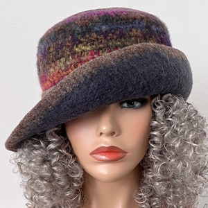 Charcoal Cloche Wool Felted Hat with brim, Women&#39;s Felted Hat, Felted Winter Hat,, Art Felt Hat, Wide Brim Felted Hat