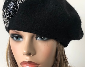 zwarte vilten baret, dameswollen baret, Franse stijl baret, klassieke vilten baret 22" tot 23" Klaar voor verzending