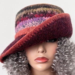 Wool Cloche Hat, Women Felted Wool Hat, Winter Felted Hat, Winter Hat for Women, Warm Winter Hat