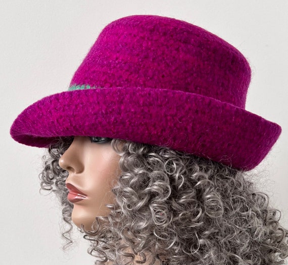 Bright Pink Felted Wool Cloche Hat: Wide Brim, Green Band - Etsy display picture 1