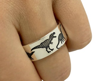 Dinosaur Band Ring in Sterling Silver Metal, Dinosaur Ring, Dinosaur Jewelry, Animal Ring, Prehistoric Animals, Prehistoric Animals Jewelry
