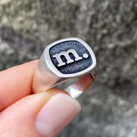 Alpha m signet best sale ring
