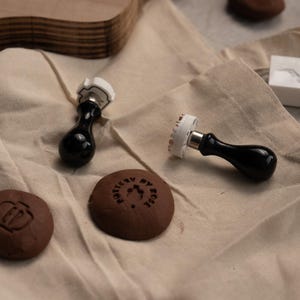 Custom Clay Stamp for Pottery – Personalised Ceramic Stamp, Pottery Signature Stamp & Maker’s Mark Tool