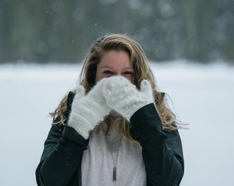 Falling Bobbles Mittens Pattern