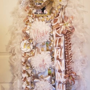 Homecoming mums