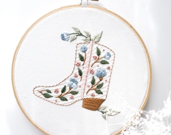 Floral Cowboy Boot Hand Embroidery Kit, Southwest Beginner-Friendly Hand Embroidery Kit