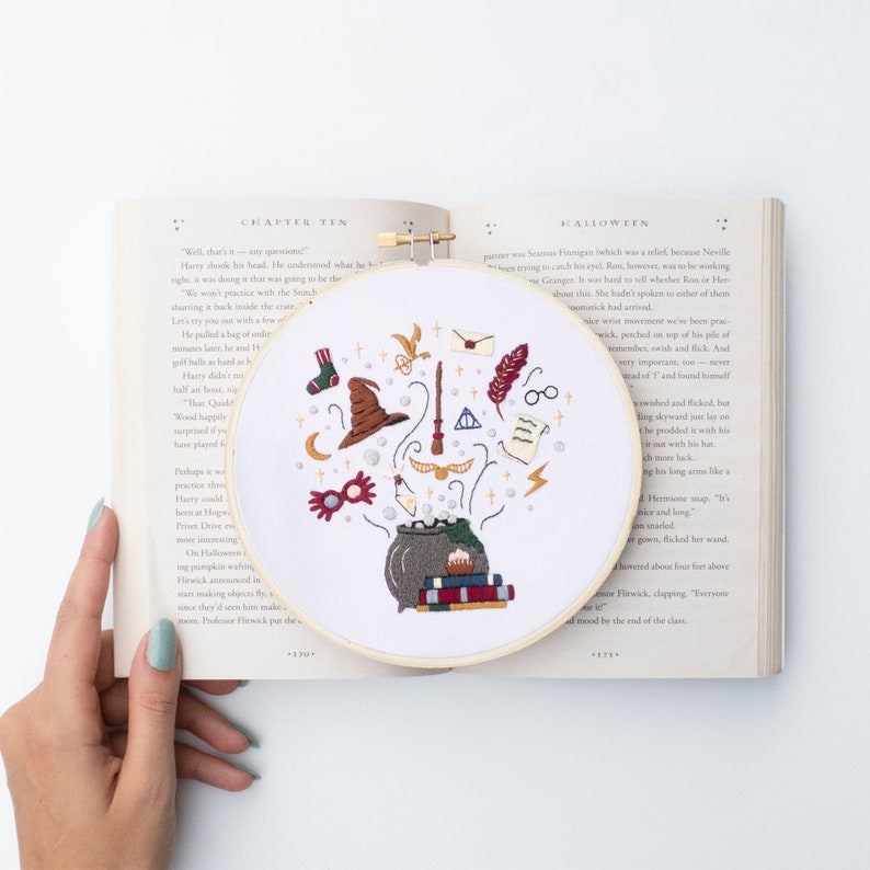 Harry Potter Embroidery Art Kit Hogwarts Embroidery Kit Etsy