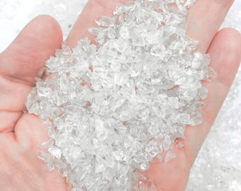 Crushed Clear Quartz (Rock Crystal) Chips from Brazil, Pea-Sized Gravel (2mm-4mm) for Stone Inlay, Orgonites, Resin Geode Art