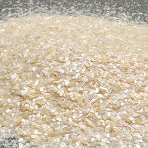Crushed Creamy White Mother of Pearl Flakes, Medium Crush (0.25mm-2mm) for Woodworking and Ring Inlay, Resin Art, Memorial Jewelry