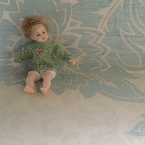 Dolls house Miniature 1/12th knitted toddler doll jumper image 4