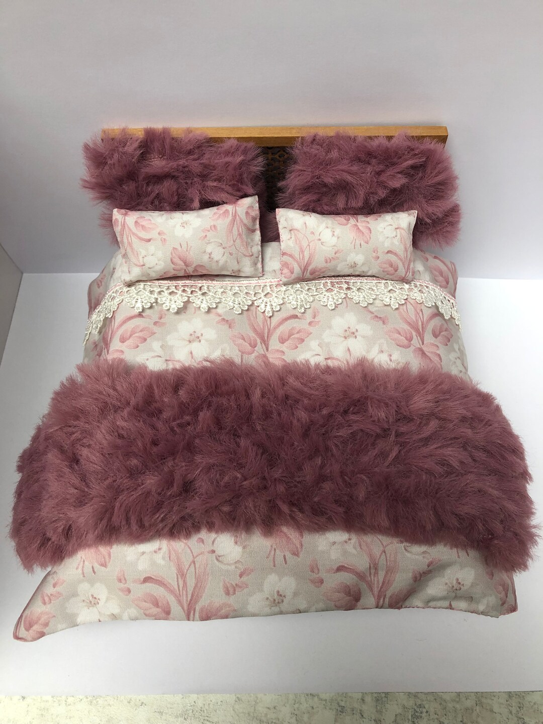 Dollshouse 1.12th Fur Throw and Pillow Set Etsy