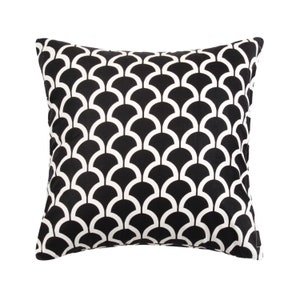 Scallop Pattern Decorative Throw Pillow Cover, Black White Cushion Cover, Pillowcase for Sofa, Bed Pillowcase 16&quot;x16&quot;