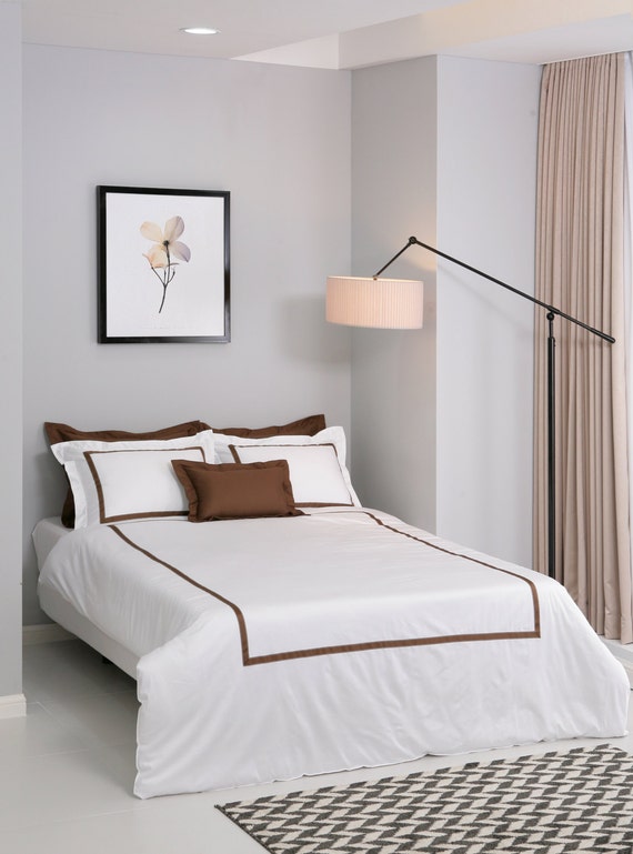 Sale Hotel Style White Sateen Brown Line Duvet Cover Set Etsy