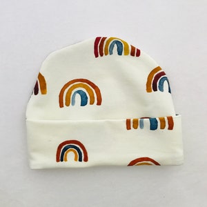 Arc-en-ciel - Bio - Bonnet pour bébé, tout-petit et enfant - Fait main - Royaume-Uni - Nouveau-né - Cadeau de naissance - Filles - Garçons - Non sexiste - Baby shower