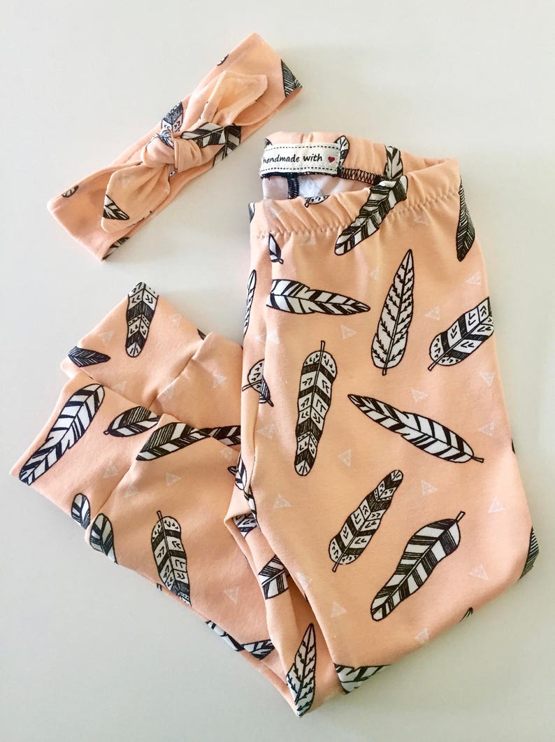 Girl Baby Organic Pink Feathers Children/'s Christmas Gift Leggings /& Headband Toddler Baby Shower Matching Gift Set Save 10/%