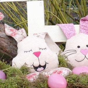 Un file da ricamo ITH con coniglietti 16x26, motivo da ricamo, peluche da ricamare a Pasqua