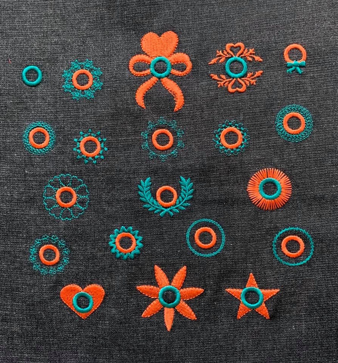 A 20 Eyelets Holes Embroidery File 10x10 Kamsnaps Embroidery Etsy UK