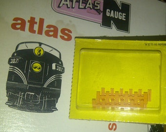 atlas train track