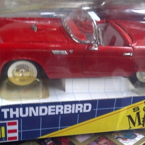 1955 Ford Thunderbird Red 1:18 Diecast New in box