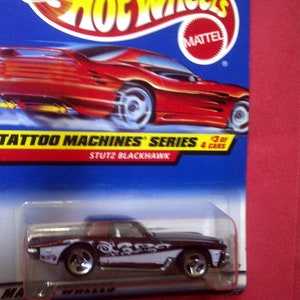 Hot Wheels #687 Stutz Blackhawk neu auf Karte