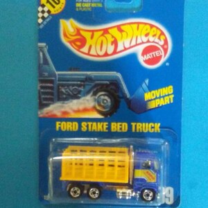 Hot Wheels #99 Ford Stake Bed Truck neu auf blauer Karte