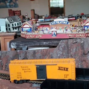 Tyco/Mantua HO Train Car 40' boxcar Toronto, Hamilton & Buffalo Very Great Condition