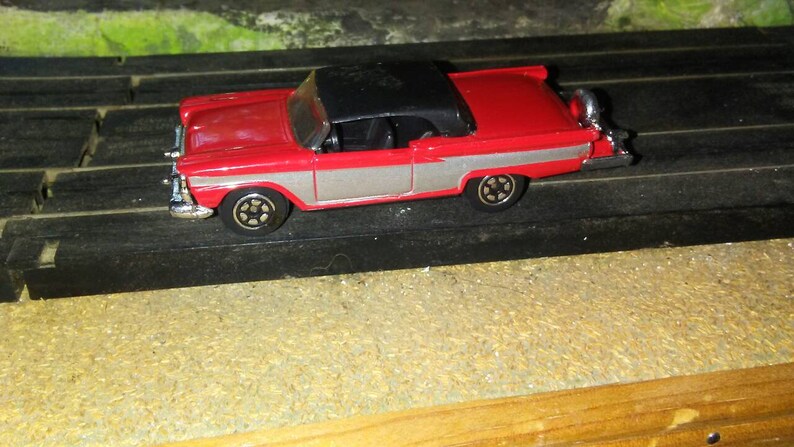 1958 Ford Fairlane 164th diecast new no box