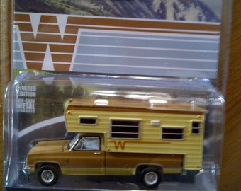 1986 Chevy C20 Camper Special Pickup RV Truck  W/Winnebago 1/64 Scale Diecast