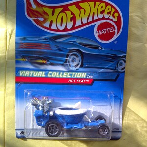 Hot Wheels Hot Seat Rare Blue, nieuw op kaart