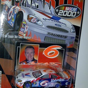 Ford #6 Valvoline Mark Martin 1999, 1/64º Diecast, novo em cartão