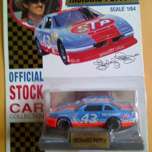 Nascar 43 STP Richard Petty 1/64th nieuw op kaart