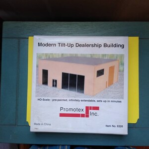 HO 1/87 Promotex # 6326 Modern Dealership Tilt-up Building Kit