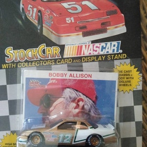Nascar 1992 Buick Bobby Allison 1/64th diecast neu auf Karte