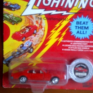 Johnny Lightning Comemorativo Olds Toranado novo no cartão