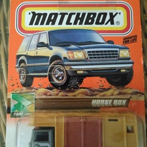 Streichholzschachtel #49 Pferdebox mit Pferd 1/64 neu auf Karte